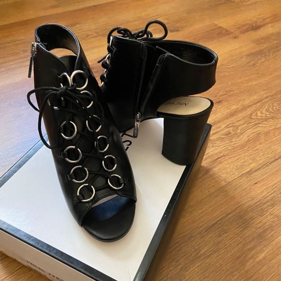 Nine West Brand New Size 8 Heels - Picture 1 of 6